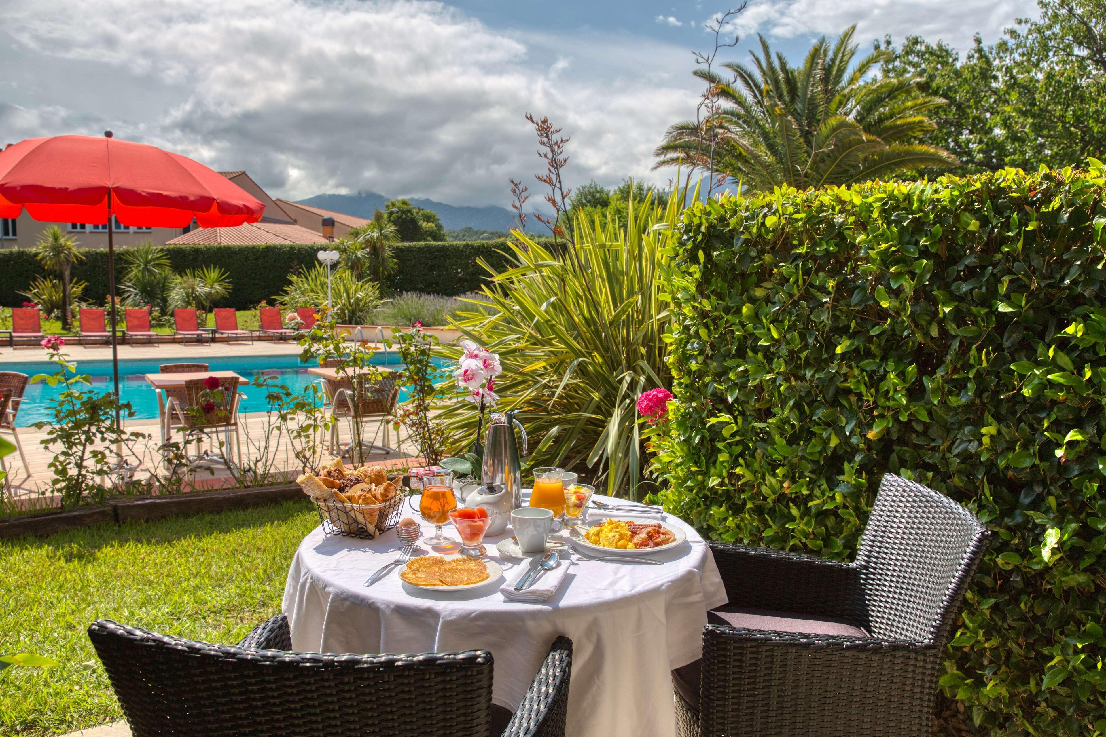 Best Western Le Vauban Прад Екстер'єр фото
